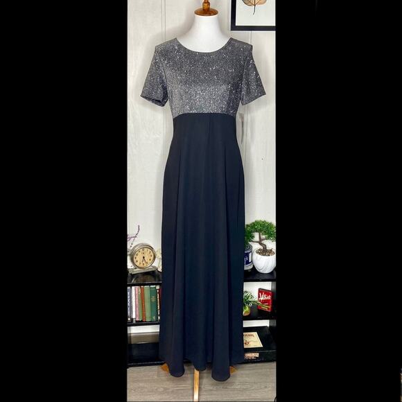 NWT  Onyx Nite by Wendye Chaitin Sparkle Dress (Size 12) - Picture 1 of 8